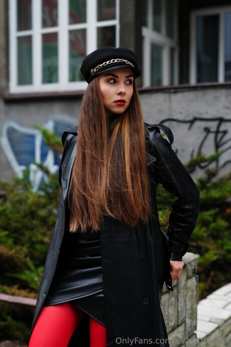 Evacarterxxx ヌードモデル 写真