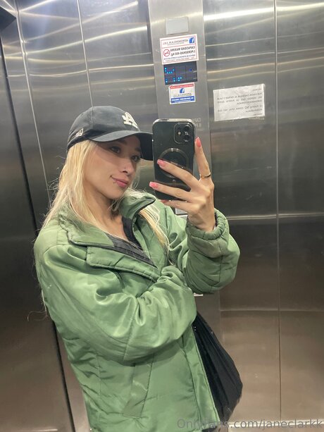 Janeclarkk トップモデル 写真
