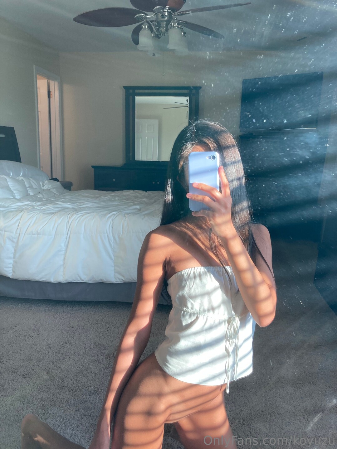 Koyuzu ポルノスター 写真