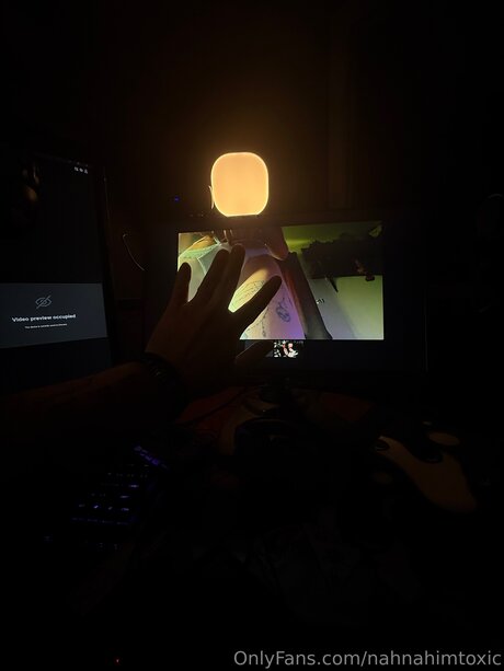 Nahnahimtoxic 完璧なモデル 写真