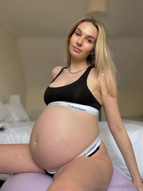Ellafaith06 スターセックス 写真