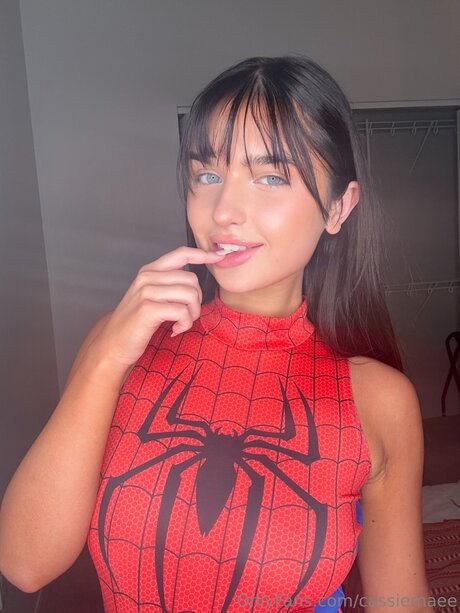Cassiemaee 高品質女優 写真