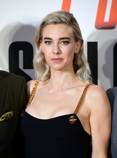 Vanessa Kirby ホットなポルノスター 画像