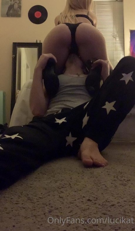 Loraveee スターセックス ギャラリー
