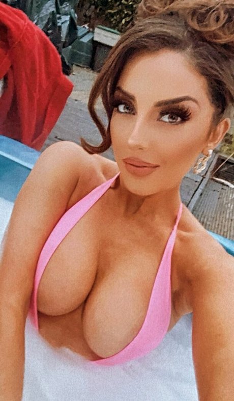 Kayleigh Rose Dematos top profile image