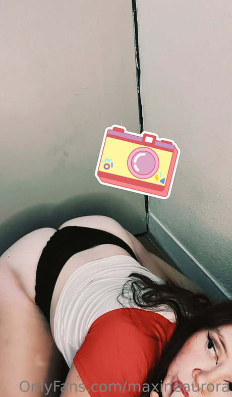 maxineaurora ポルノスター ヌード 写真