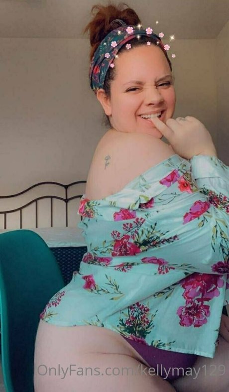 kellymay129 ホットなスター 写真