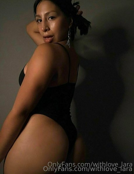 withlove lara 素敵なポルノスター 写真