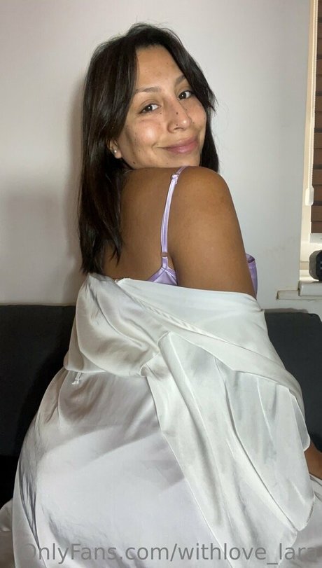 withlove lara 素敵なポルノスター 画像