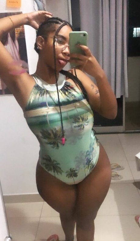 Sextualizada トップモデル 画像