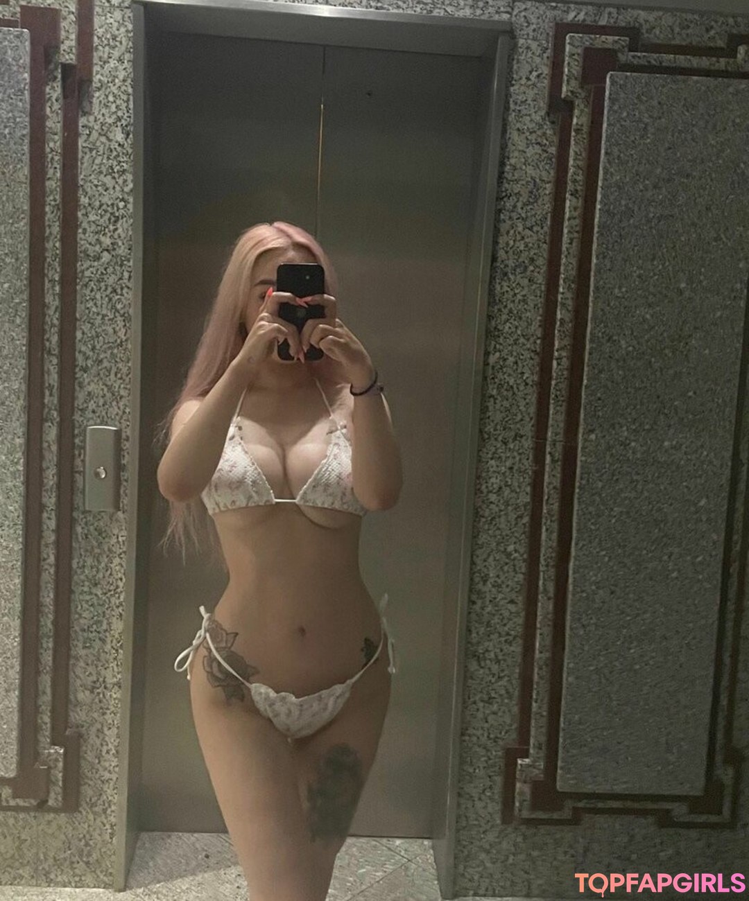 babykae エロティックなスター 写真