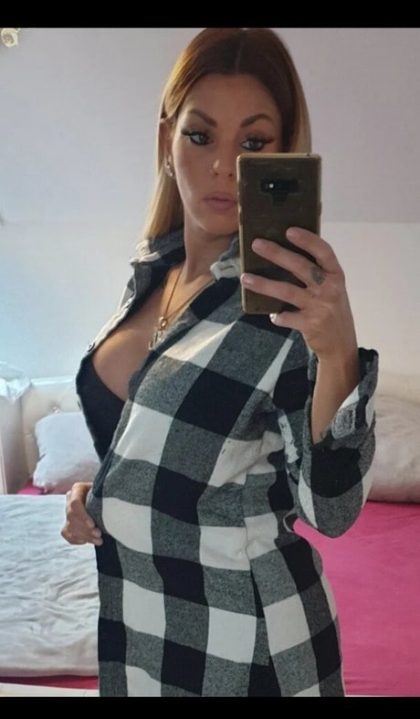 ladysecrets69 アダルトスター 写真