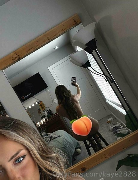 kaye2828 ポルノスター 写真