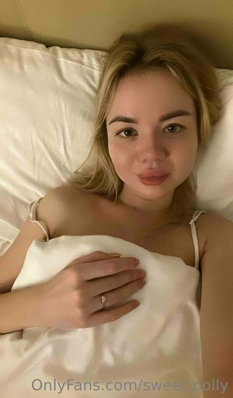 sweet polly 裸の女優 画像