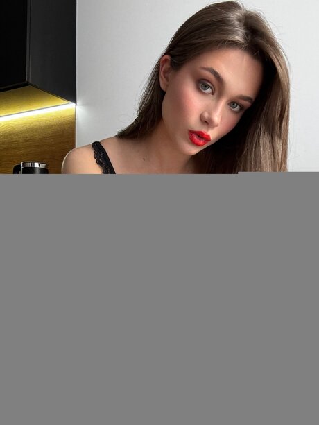 Emikaaaa セクシー女優 写真