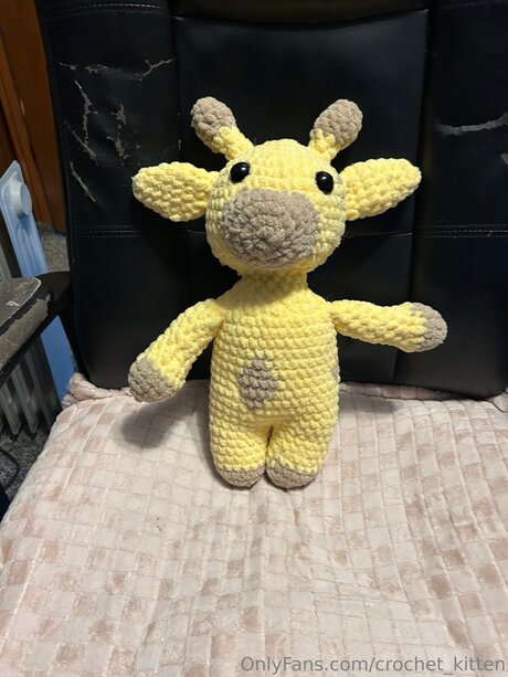 Crochet Kitten セクシーなポルノスター 写真