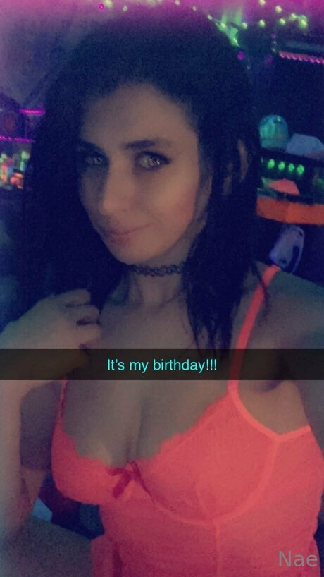 Bipoeticgirl420 top profile image