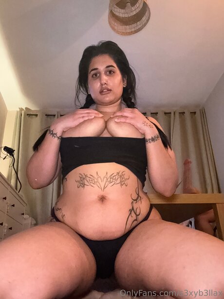 ライブヌードOnlyFans アダルト 画像