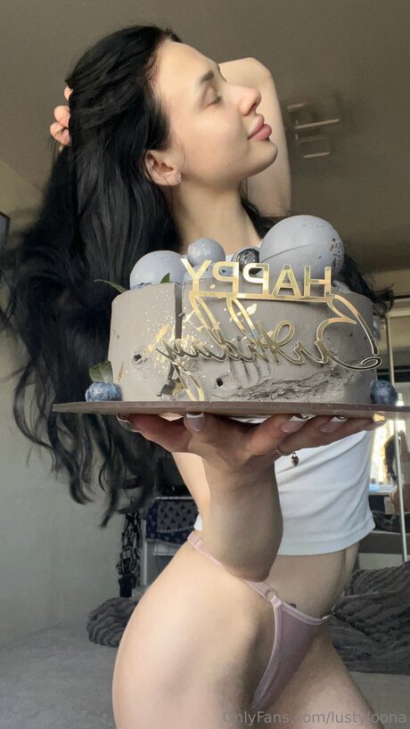 Lustyloona 可愛いモデル 画像