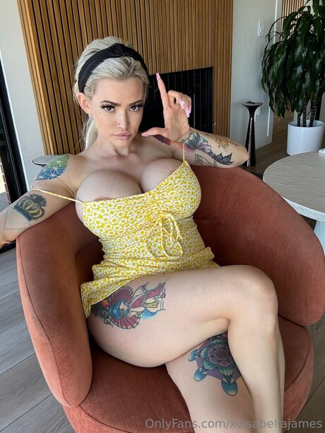 Xoisabellajames アートポルノスター 写真