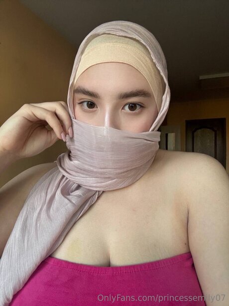 Princessemily07 アダルト女優 写真