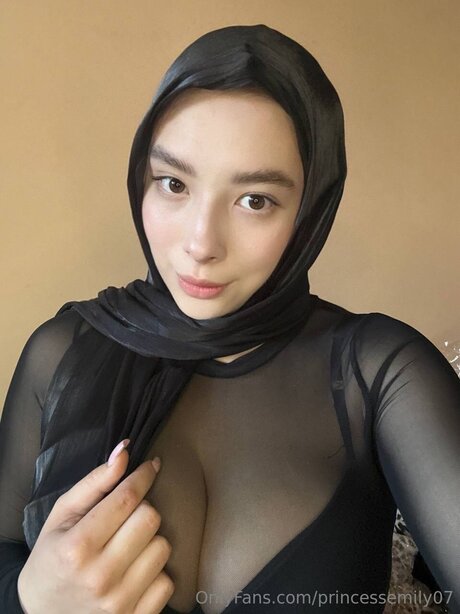 Princessemily07 無料スター 写真