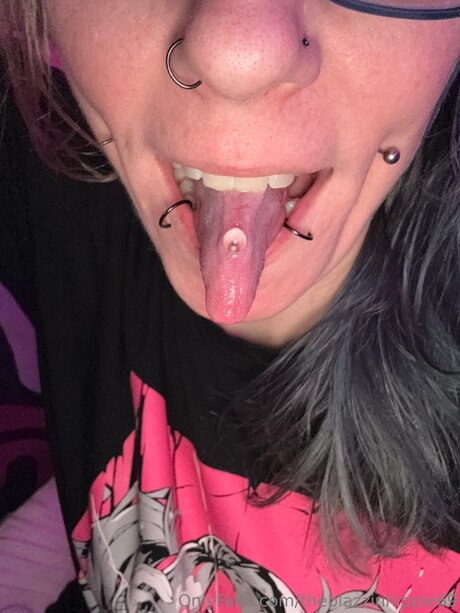 Theblazzinhippie69 可愛いモデル 写真