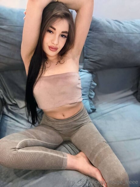Nicksy Rouge Freee トップ女優 写真