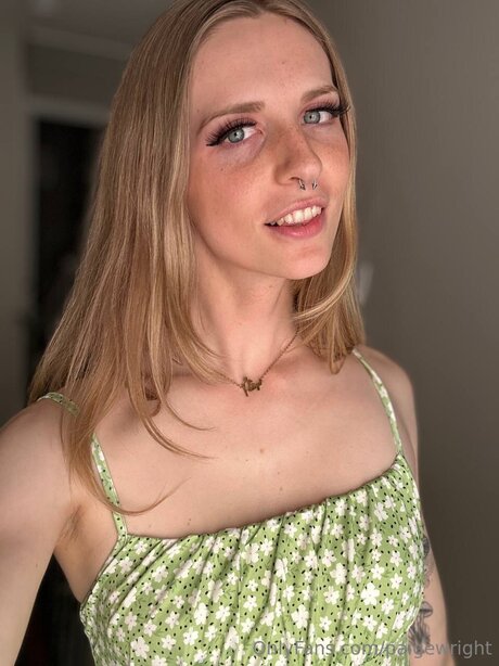 Paigewright ポルノスター 美しい アーカイブ