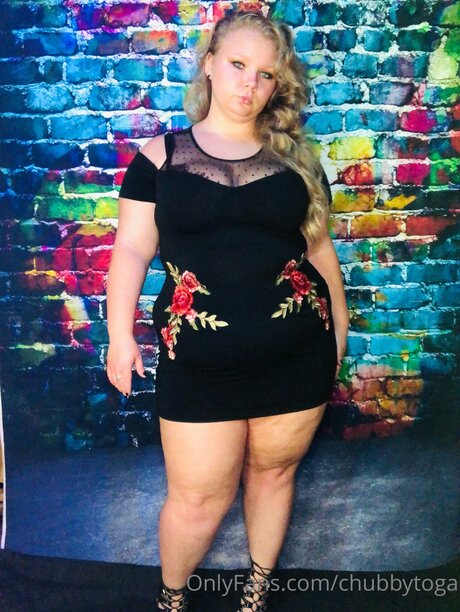 Chubbytoga ヌード女優 写真