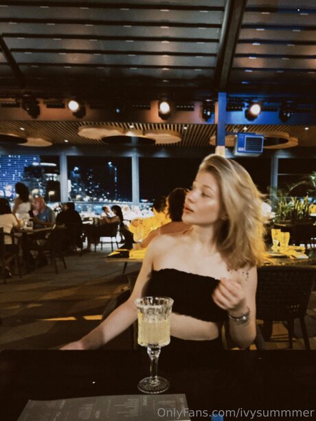 Ivysummmer ポルノスター 高品質 写真