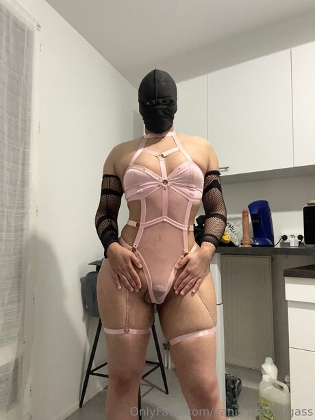Yanis Arab Bigass 可愛いモデル 写真
