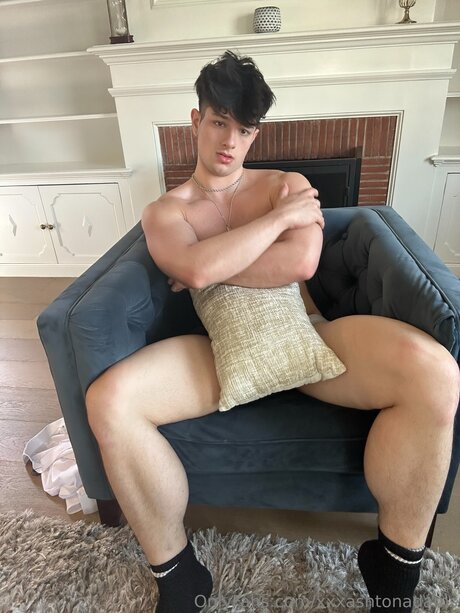 Ashtonadamsx ホットモデル 写真