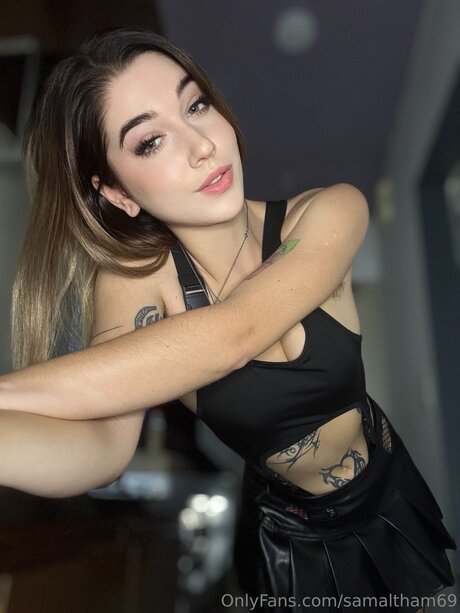 Samaltham69 ポルノスター セクシー 写真