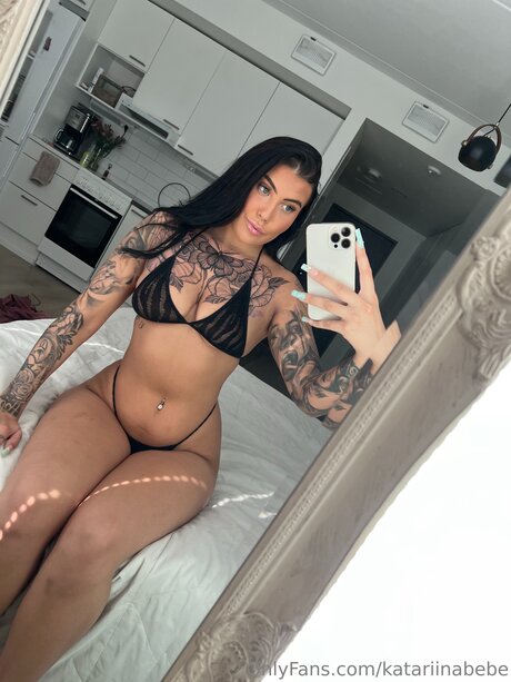 Katariinabebe セクシーなスター 写真