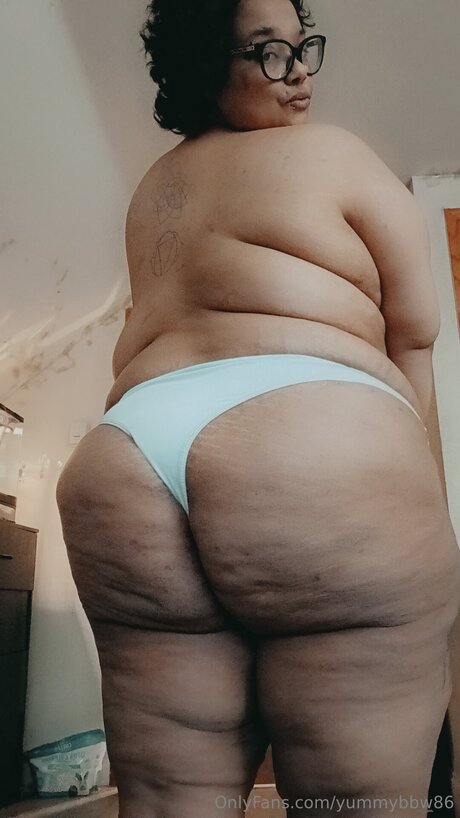 Yummybbw86 素敵なポルノスター 写真