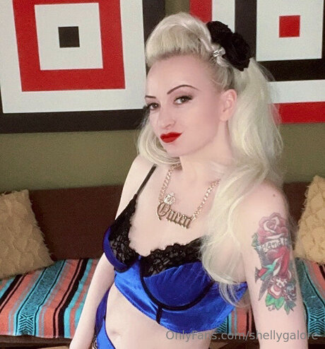 Shellygalore ポルノスター セクシー 写真