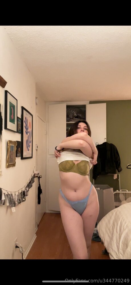 U344770249 セックス女優 画像