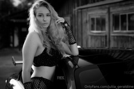 Juliia Geraldiine ポルノスター 写真