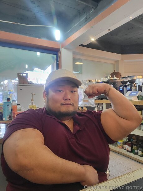 Cjgomtv 素敵なポルノスター 写真