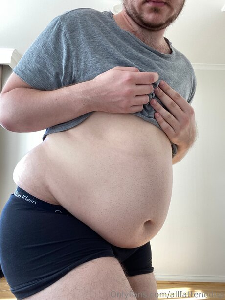 Allfattenedup セクシー女優 写真