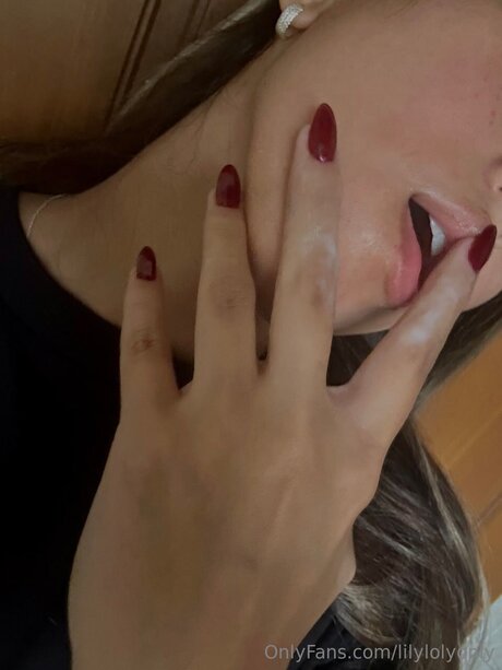 Lilylolyonly 完璧なスター 画像