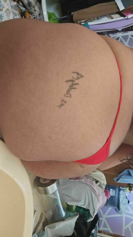 Alexav12 女優 写真