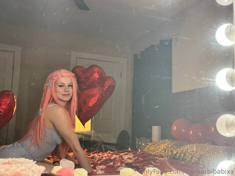 Xxxbarbibabixx アダルトスター 写真