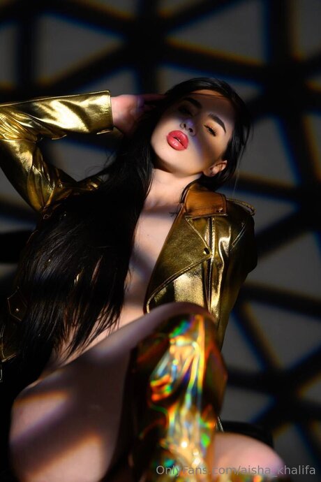Aisha Khalifa 美しい女優 写真