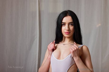 Aisha Khalifa スター ヌード 写真