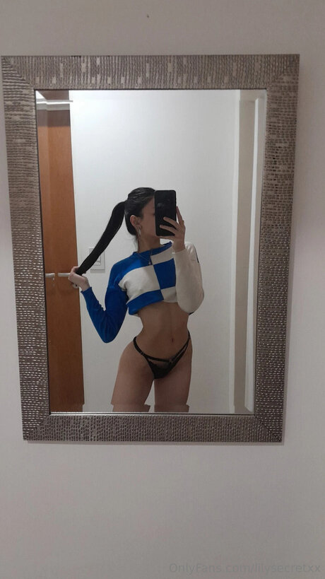Lilysecretxx ポルノスター 素敵 写真