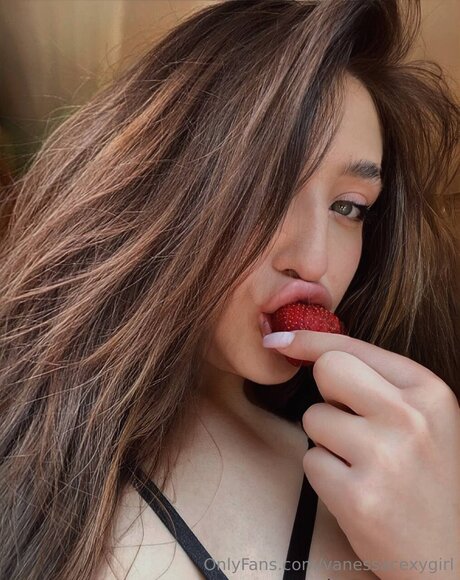 Jadebaabyyy ポルノモデル 写真
