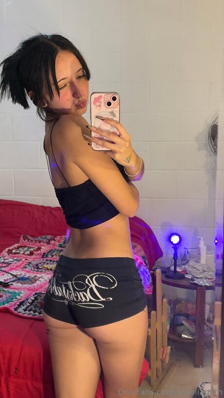 Aureliagoth セックスモデル 写真