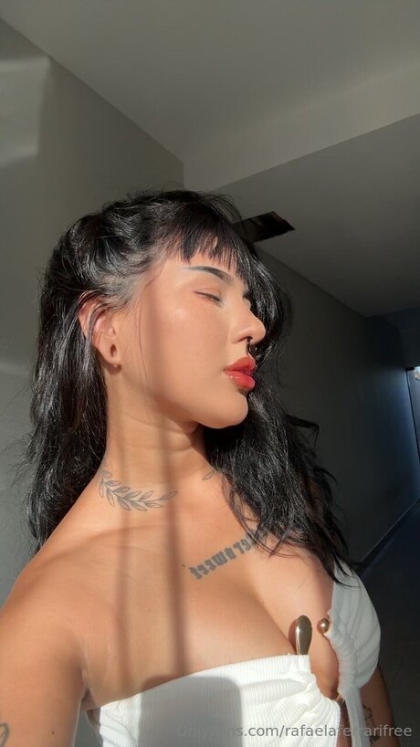 Rafaelaferrarifree 女優 写真